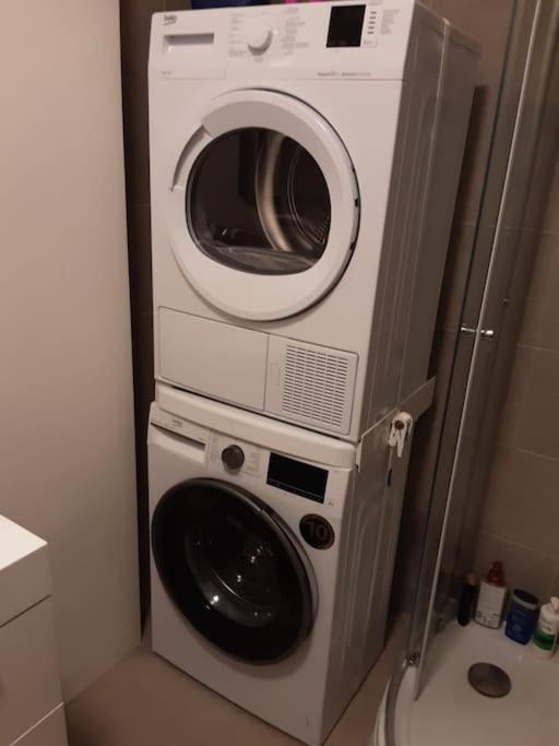 Luxurious 2 Bedroom * Antwerpen