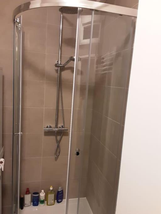Luxurious 2 Bedroom Appartement *